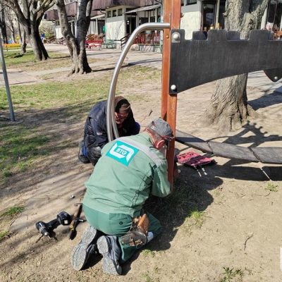 játszóeszköz javítás Zippel-Zappel óvodában (2)