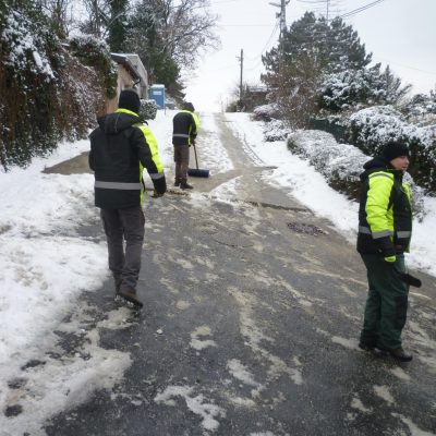 síkosságmentesítés kézi erővel (1)